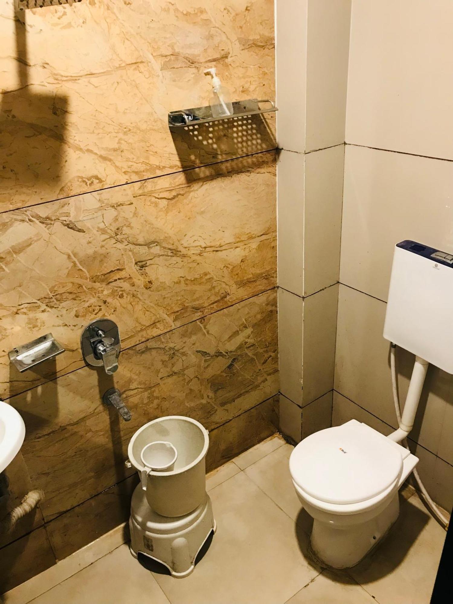Hotel Divine Індаур Екстер'єр фото